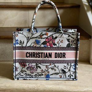 Christian Dior Book Tote Rose Mutabilis small